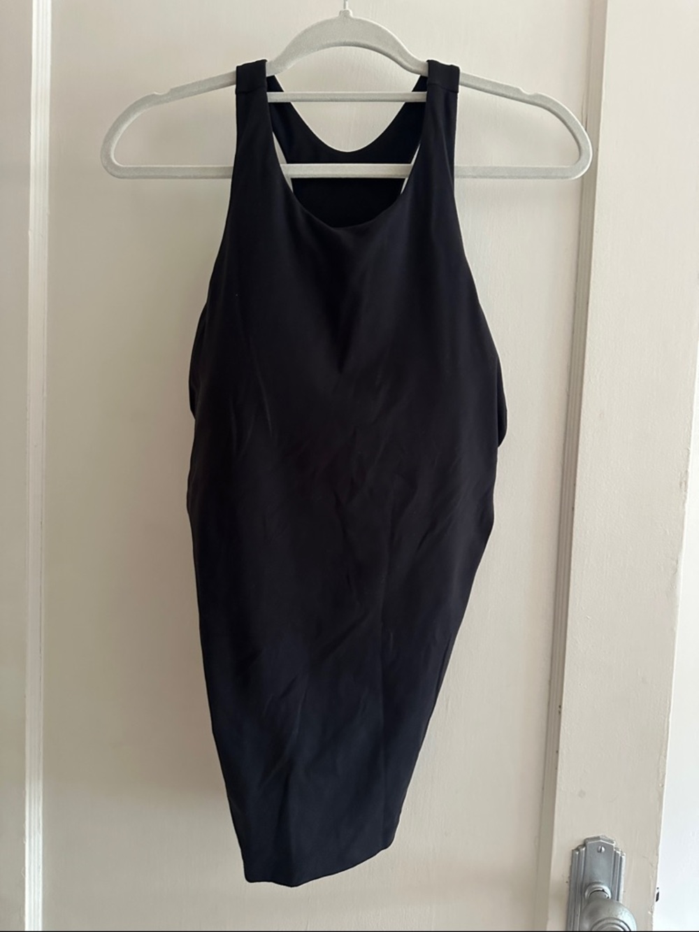 CRZ YOGA Butterluxe Workout Tank Top with built in bra. XL black.